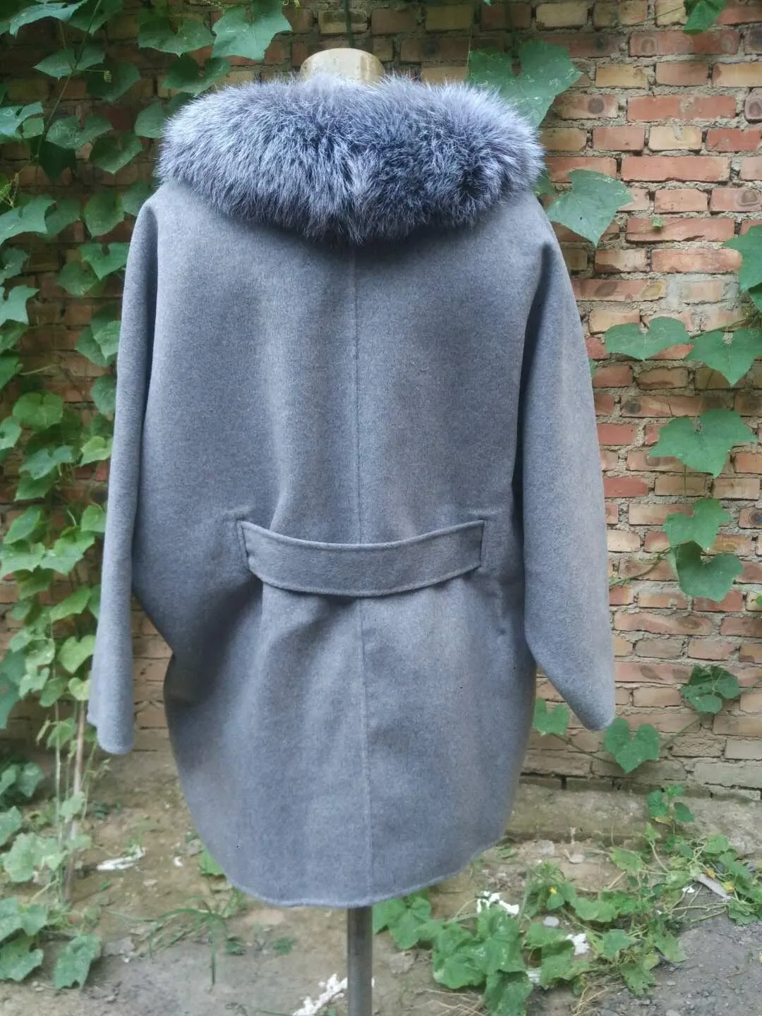 Long Nature Fox Fur Collar With Warm Cashmere Slim Woolen Coat Capped