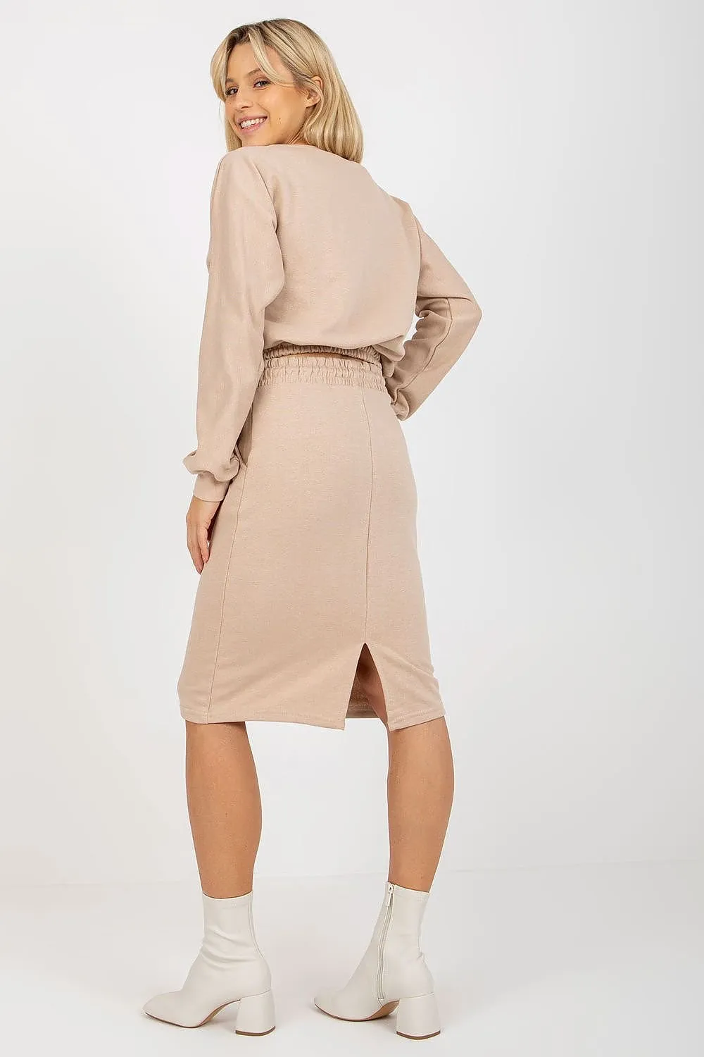 Long sleeves sweatshirt and skirt set