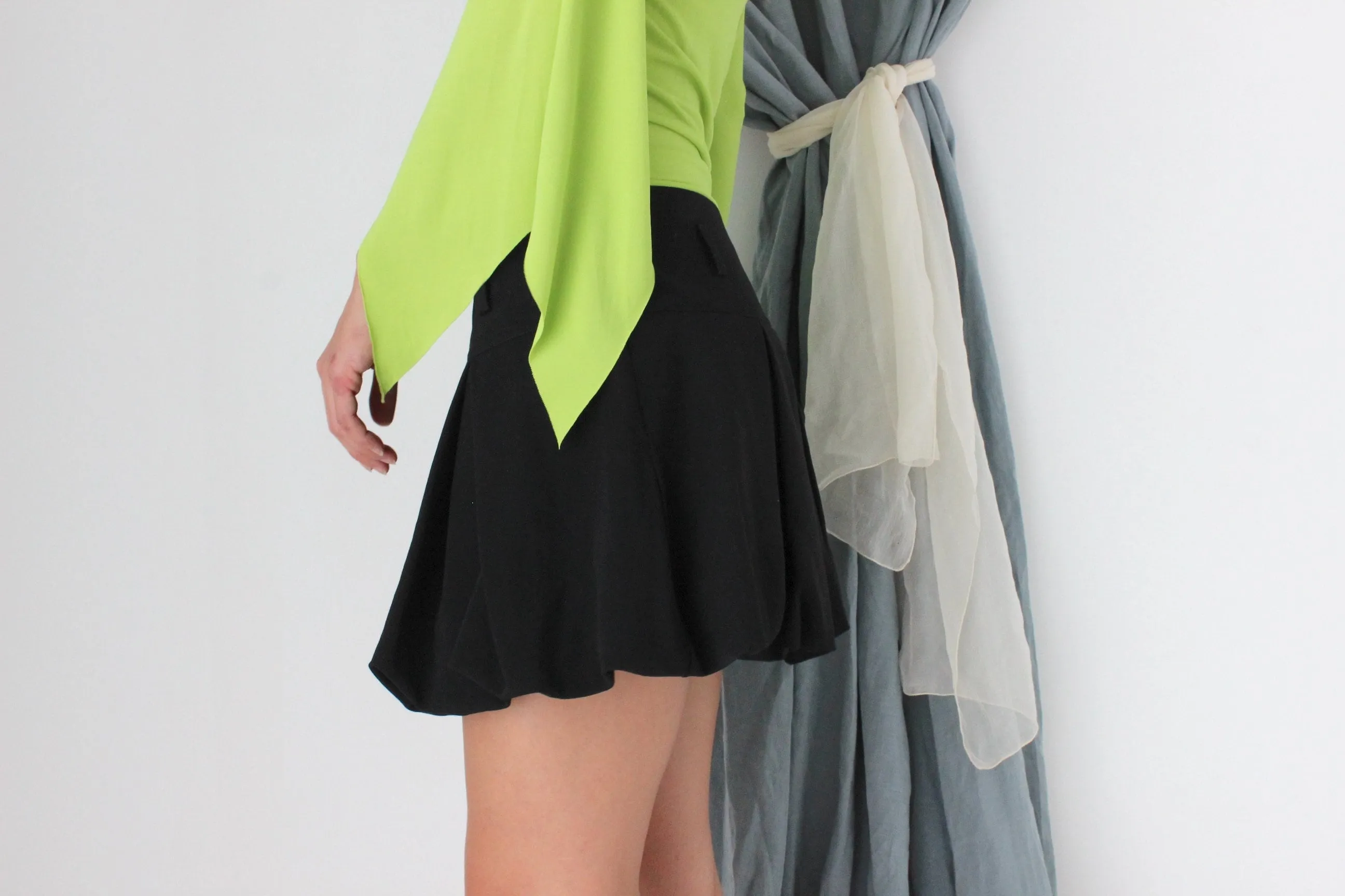 MADE IN ITALY 2000s Bubble Hem Mini Skirt