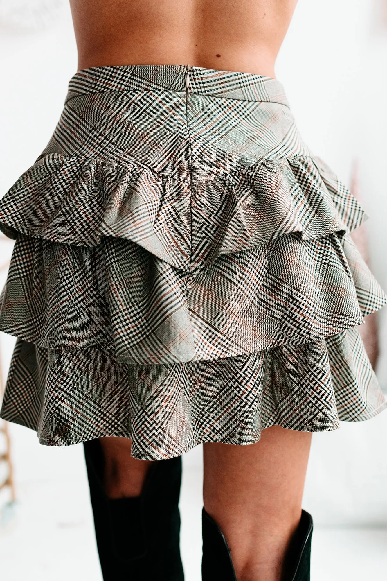 Morning Coffee Plaid Tiered Ruffle Skirt (Brown)