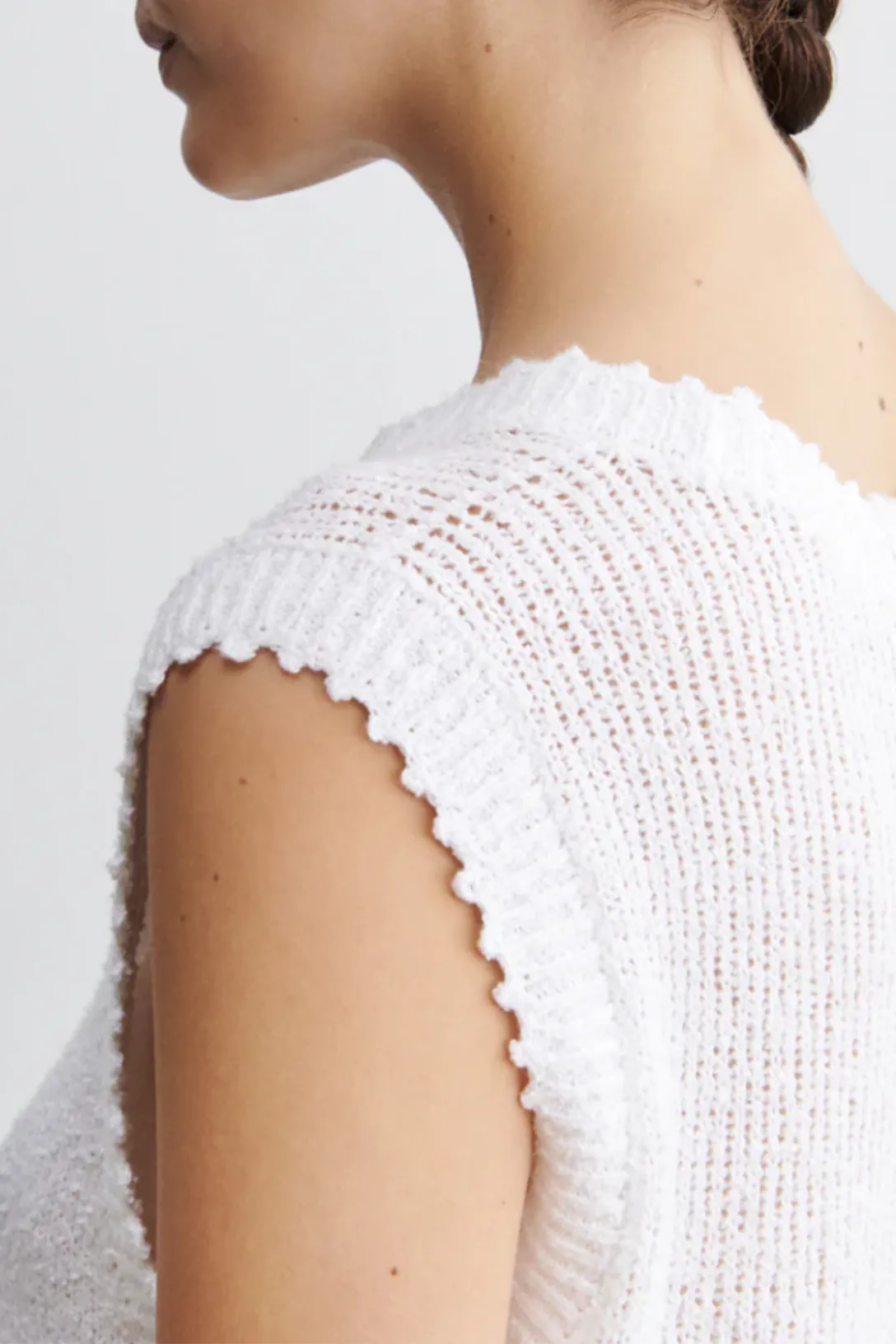 Relent Top | White